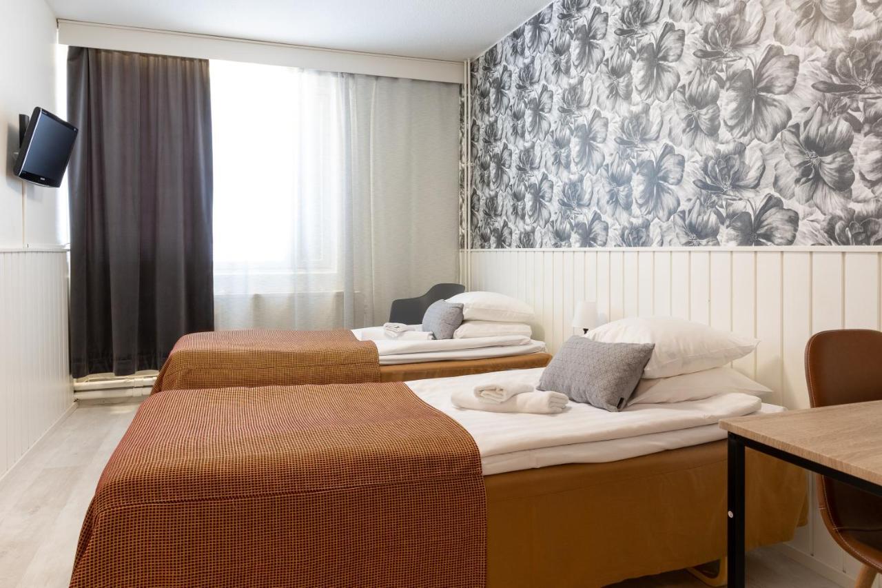 Hotel Kajaani Bagian luar foto